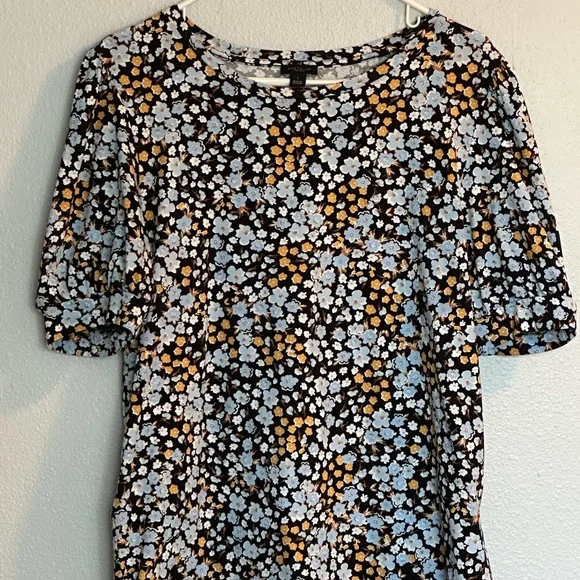Ann Taylor Loft Floral Puff Short Sleeved Blouse, Size Large - Picture 5 of 9